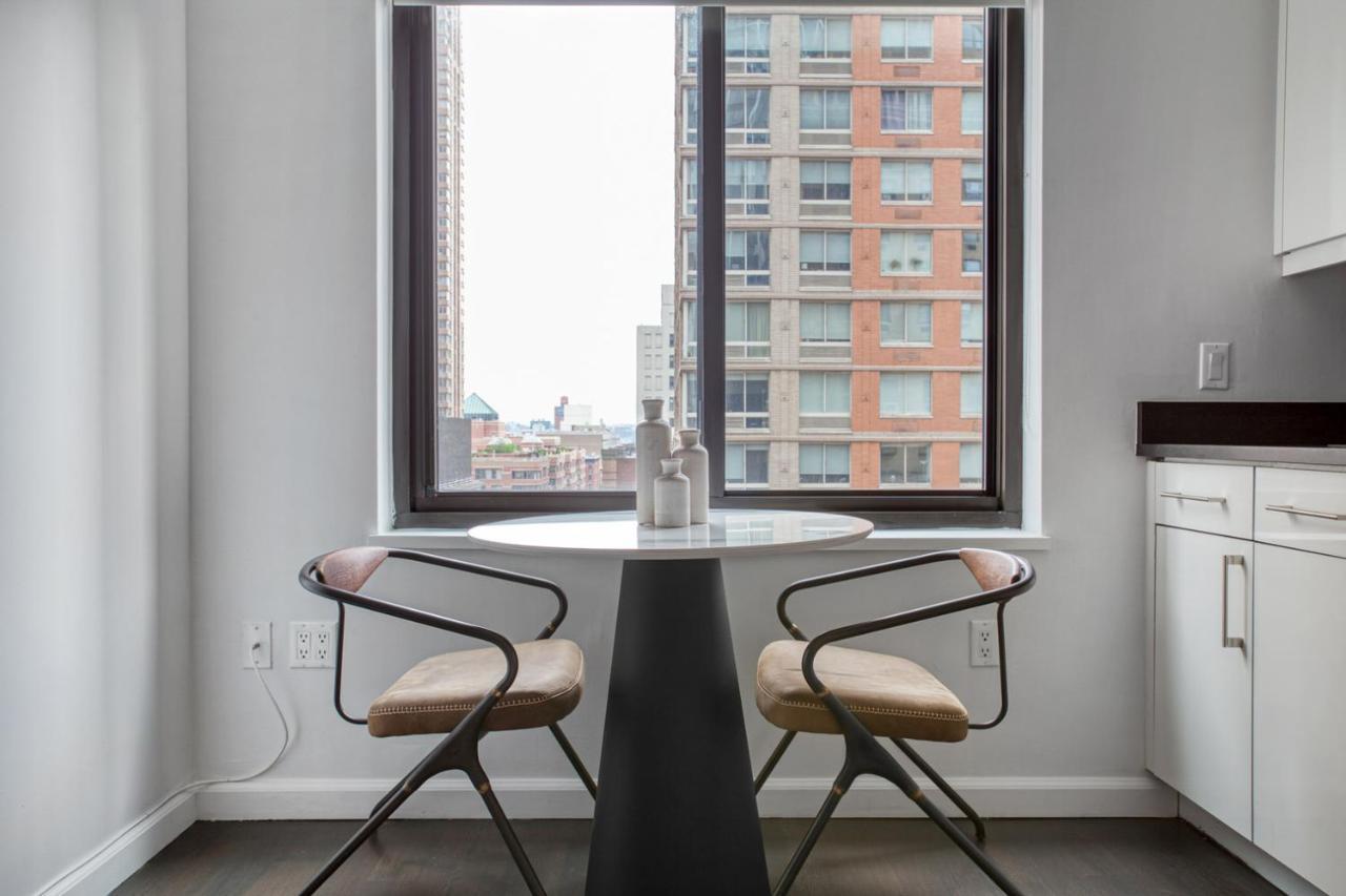 Gorgeous Midtown W 1br W Gym Nr Times Sq Nyc-651