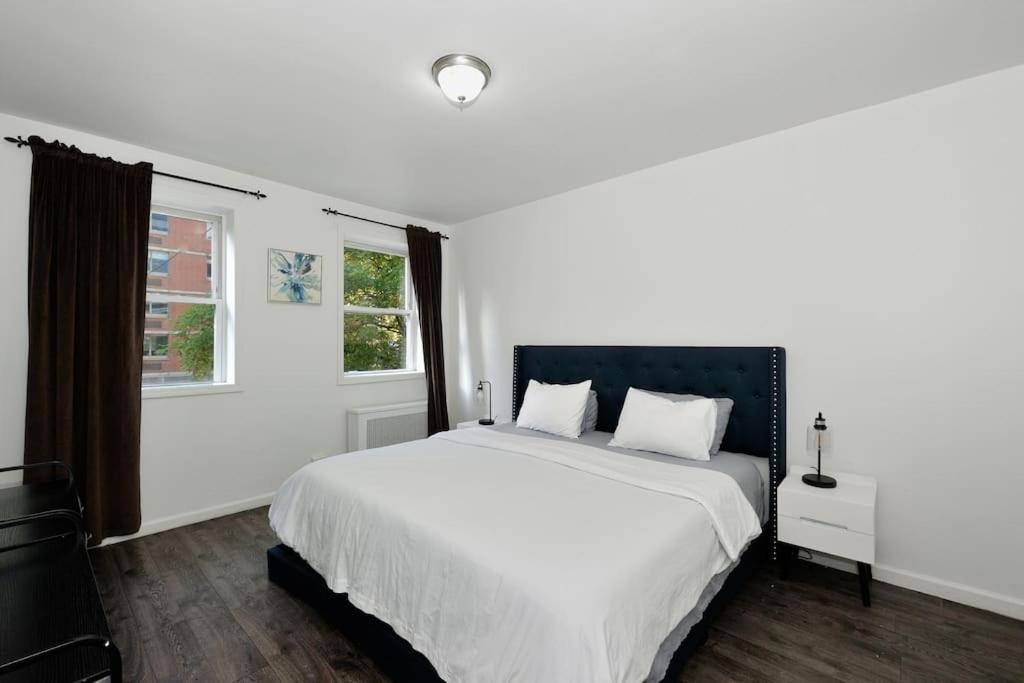 Apartment New And Spacious 3 Bedroom In Midtown West!