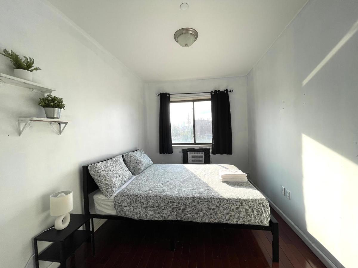 2br Elevator Apt 10min To Lga Airport 1min To Train! * New York