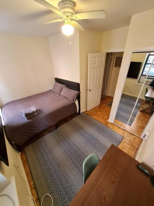 ✪ Large 2 Bedrooms ✪ Queen Beds ✪ Work Stations Appartement *