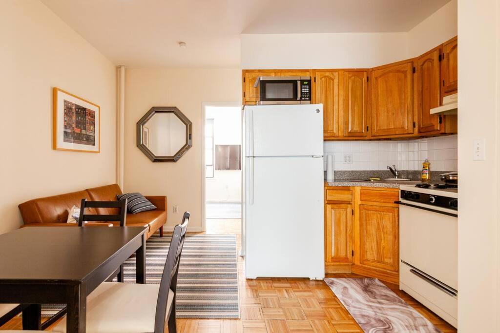 ✪ Large 2 Bedrooms ✪ Queen Beds ✪ Work Stations Appartement New York