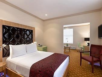 Hotel Night Broadway New York