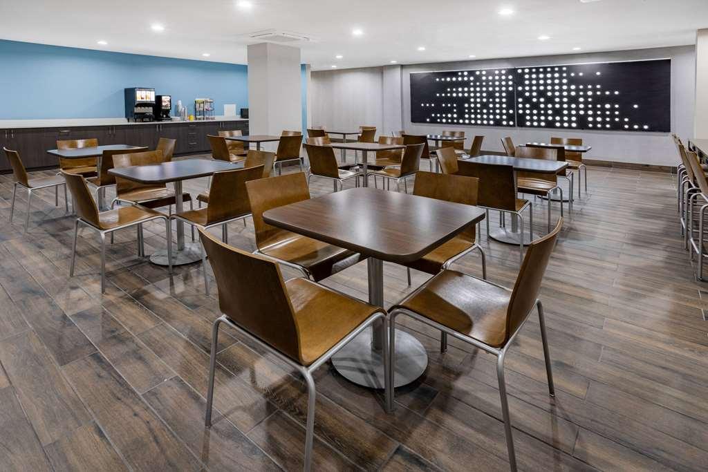 Days By Wyndham Bronx Nyc 3*