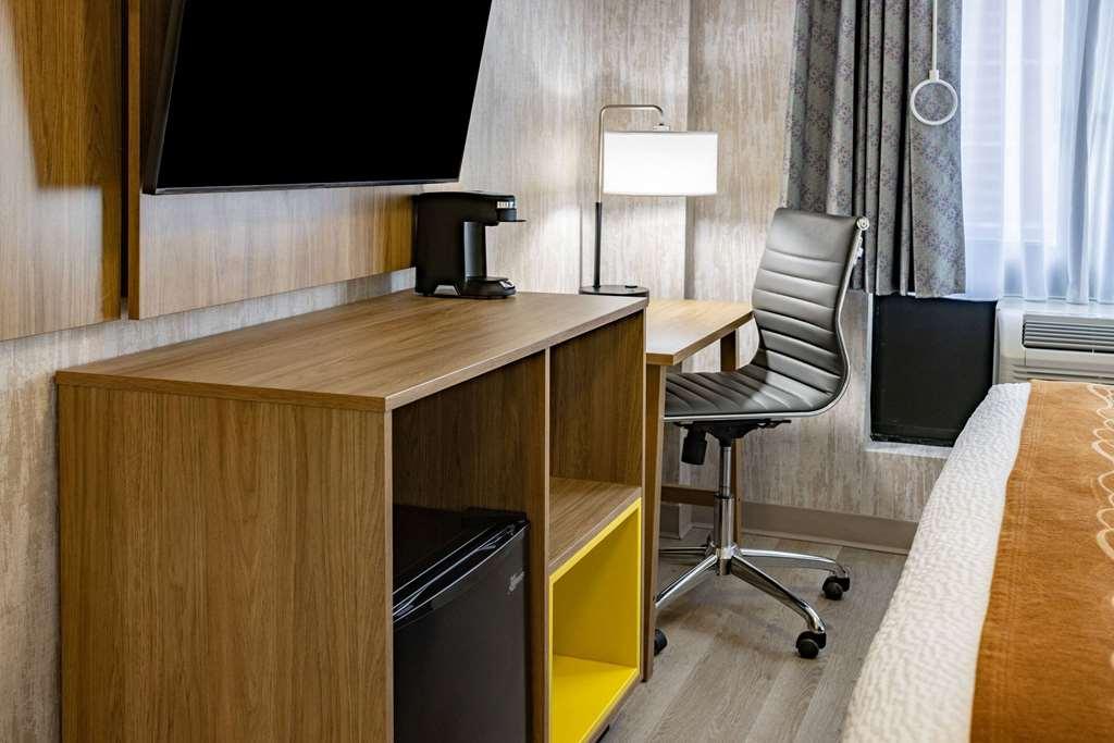 Days By Wyndham Bronx Nyc Hotel New York