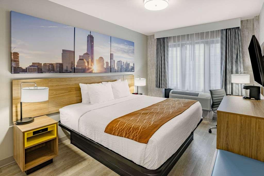 Days By Wyndham Bronx Nyc Hotel