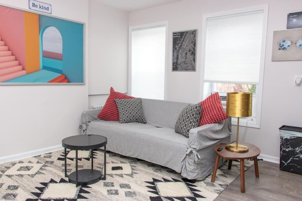 Modern 1br Exclusive Space In Historic Brooklyn Apartment