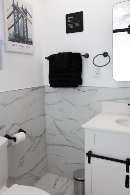 Modern 1br Exclusive Space In Historic Brooklyn Apartment New York