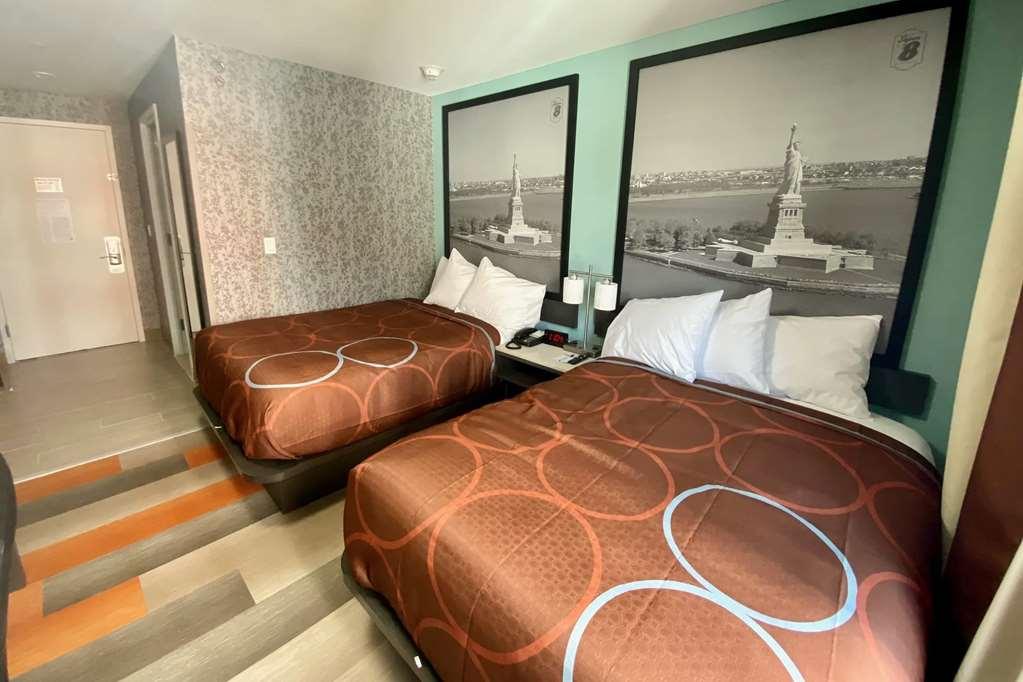 Super 8 By Wyndham Brooklyn Williamsburg 2* New York