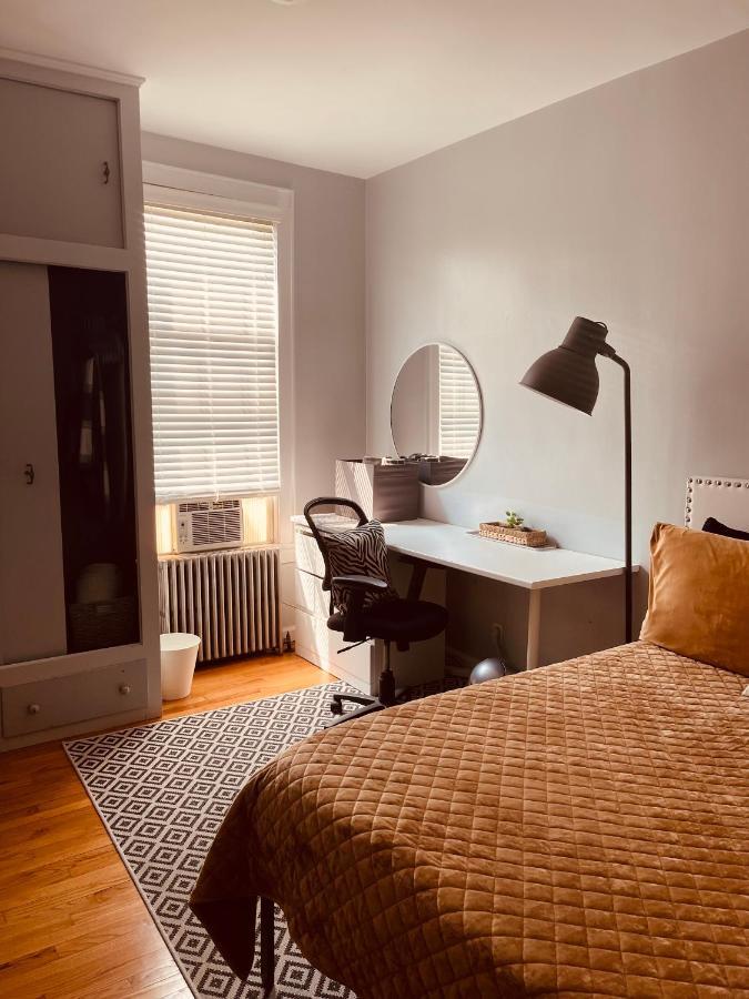 Ny3182-5 Pvt Rm Queen W Keypad Balcony Easy Parking * New York