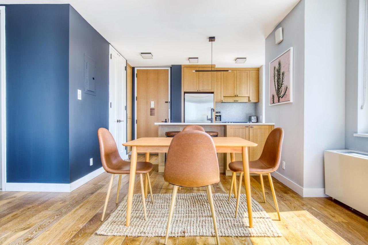 2br 2ba Pool Doorman Nr Times Sq Nyc-126 *