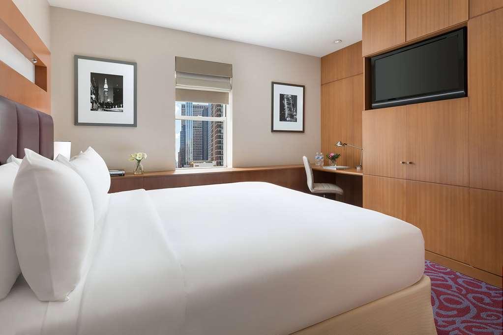 57 By Luxurban Hotel 4*