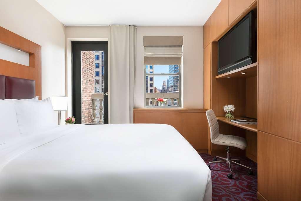 57 By Luxurban Hotel 4*