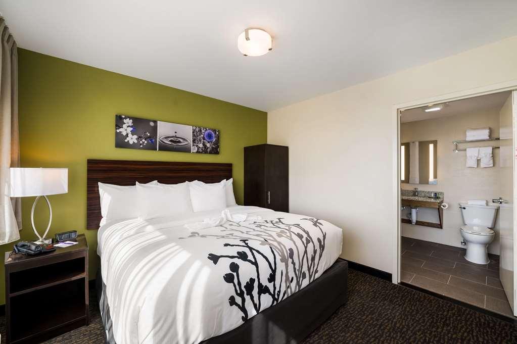 Sleep Bronx - Soundview 3*