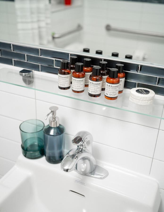 Little Charlie 4* New York