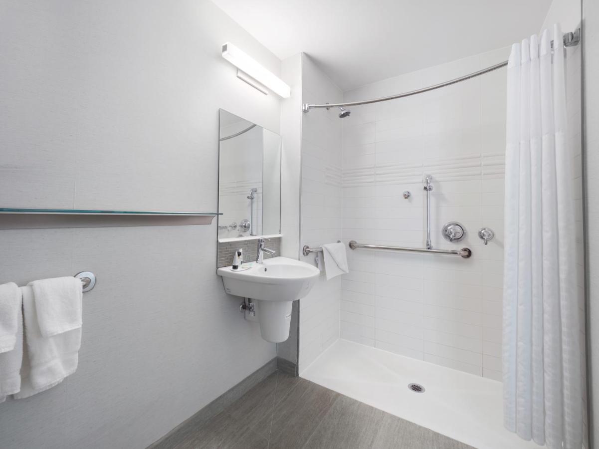 Courtyard By Marriott Manhattan/herald Square 4*