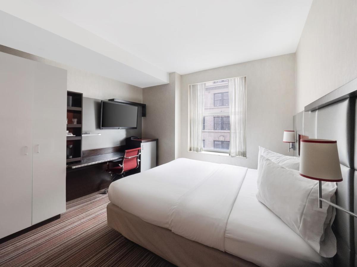Courtyard By Marriott Manhattan/herald Square Hotel