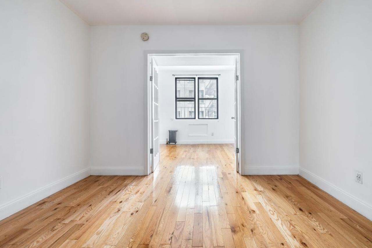 Apartment Furnished 1150 East Village *
