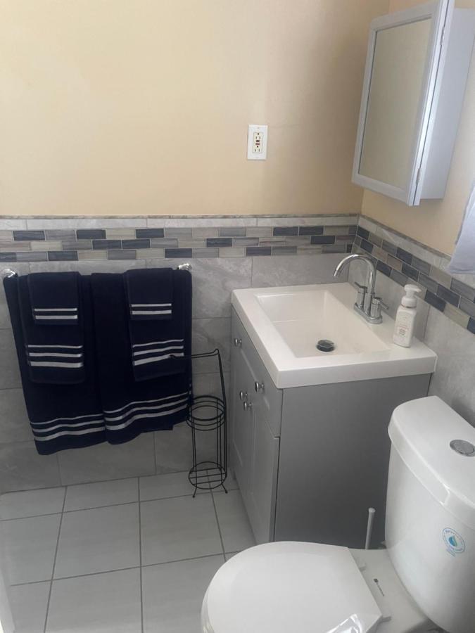 Queens Chateau Apartment *