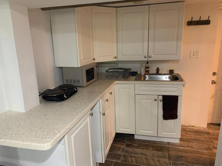 Apartment By Harbor New York