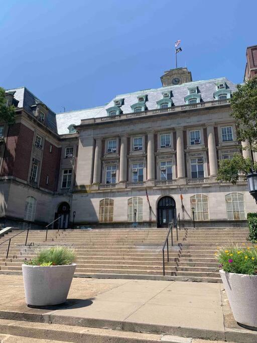 By Harbor Apartment New York