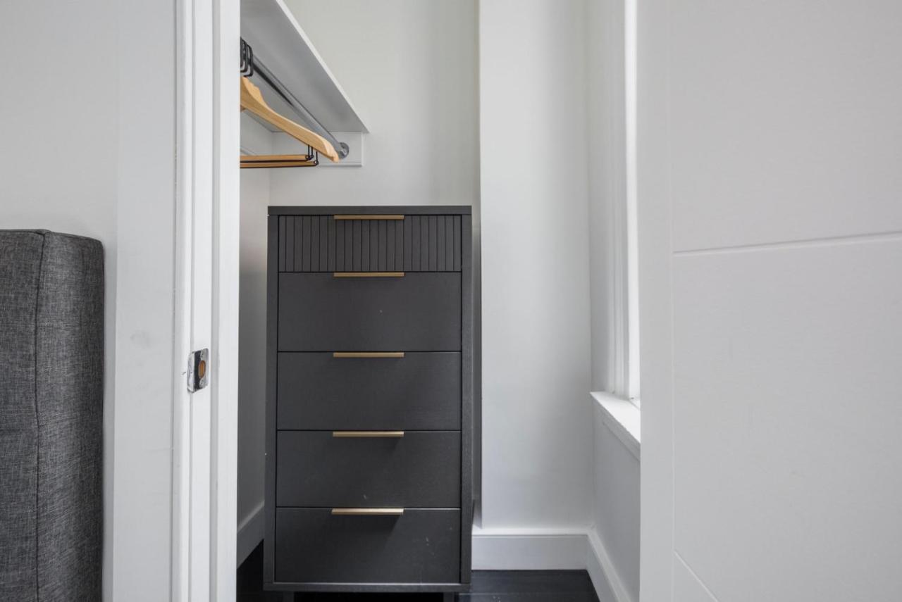 Midtown 2br W Doorman Wd Nr Park Nyc-1246