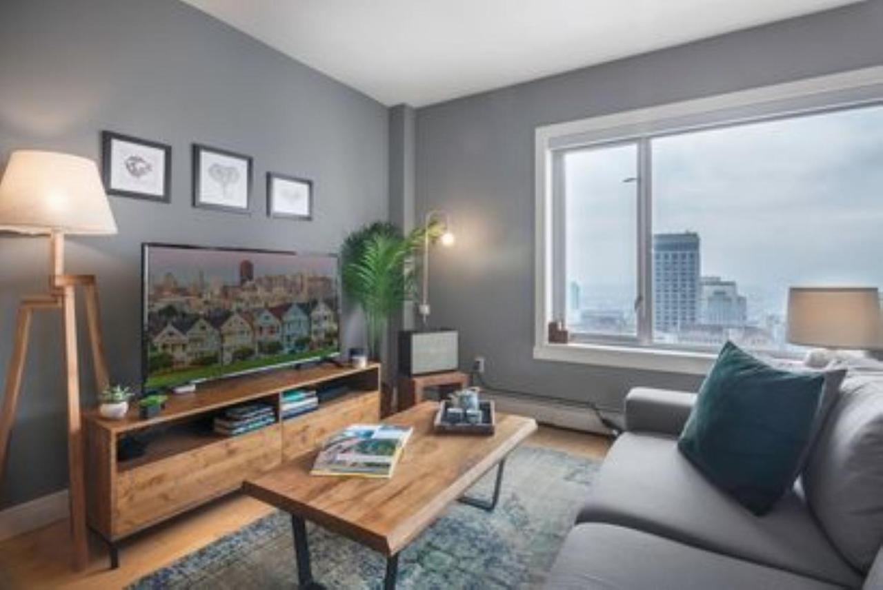 Apartment Newly Renovated 3 Bedroom *