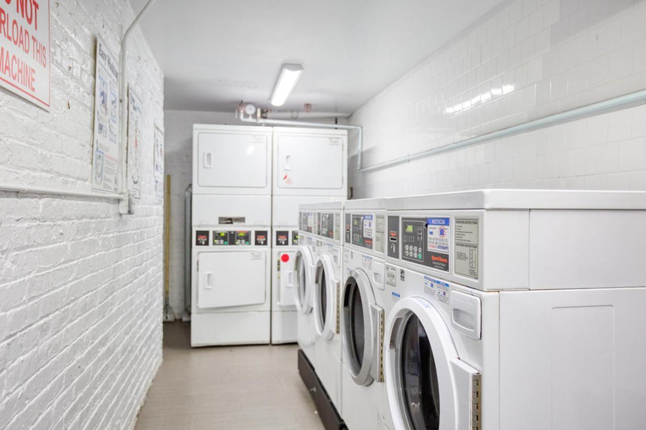 Apartment Midtown 2br W Roofdeck Wd Nr Central Park Nyc-1245