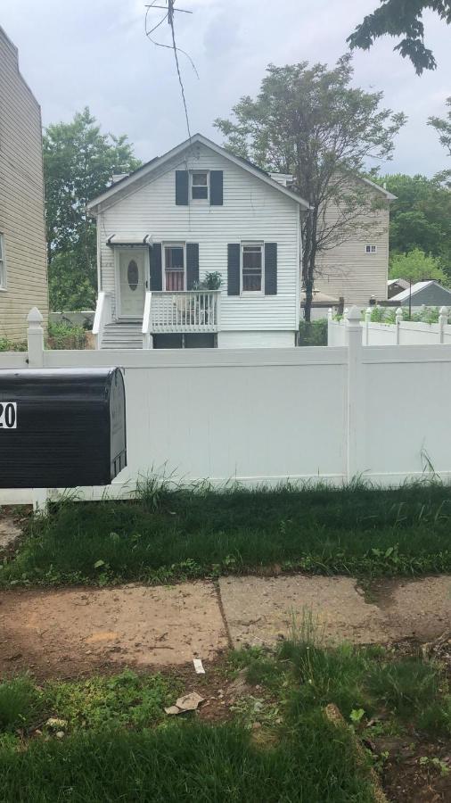 Séjour chez l'habitant Cozzy With Private Entrance And Drive Way New York