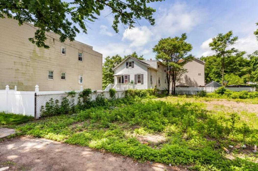 Cozzy With Private Entrance And Drive Way Séjour chez l'habitant *