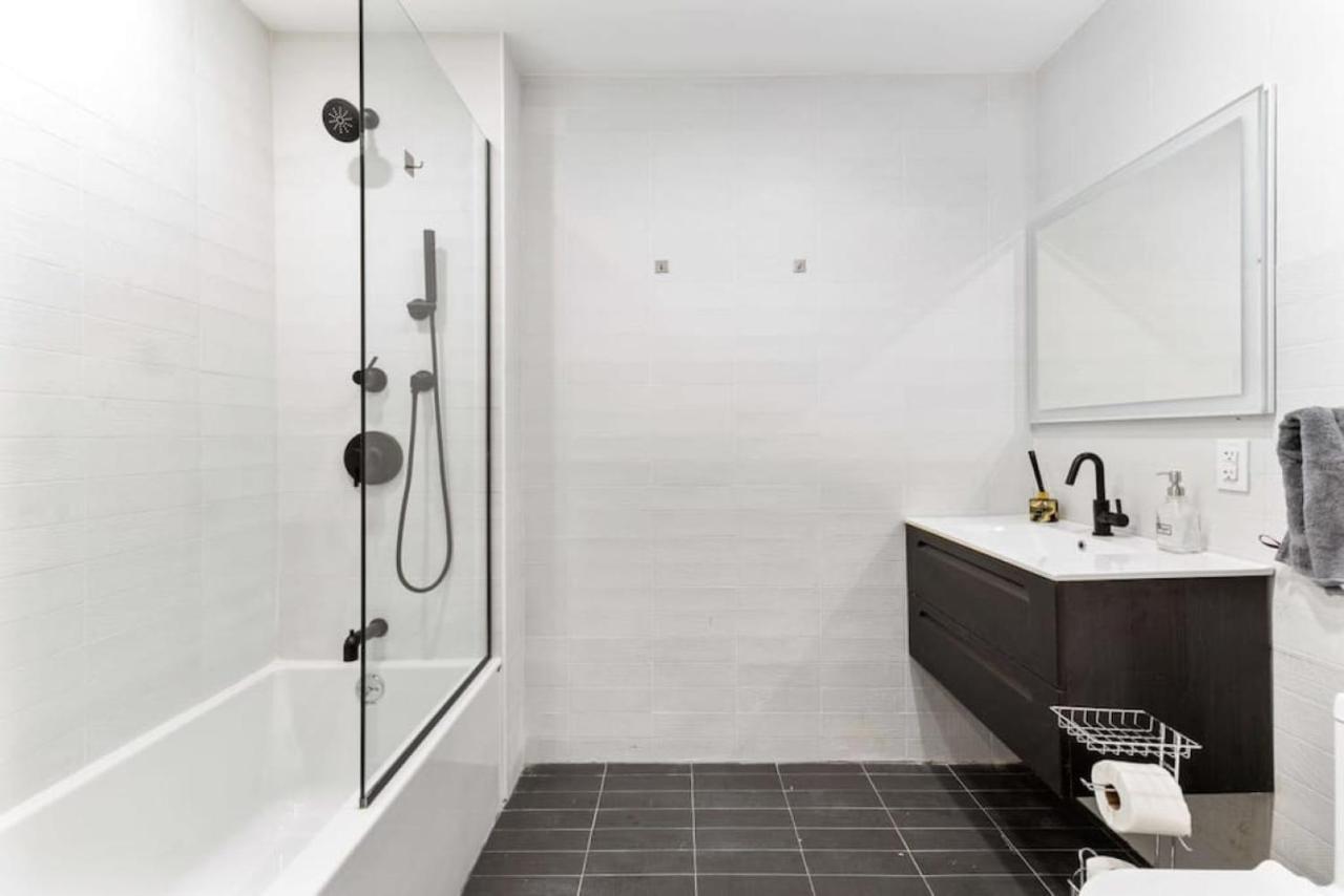 Luxury 3br Duplex W Private Patio In Upper East *