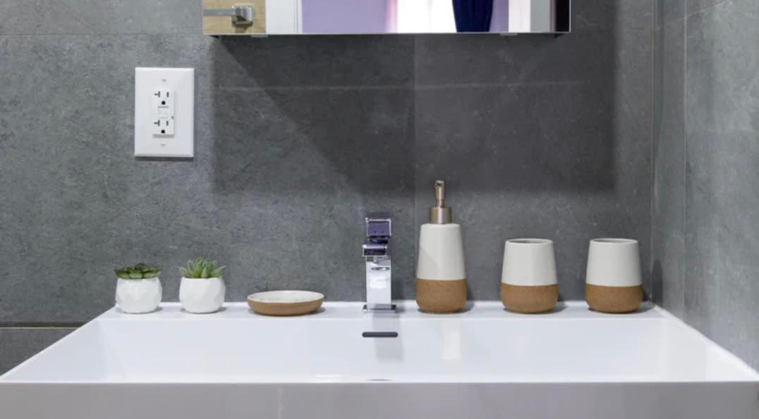 1597-7 Luxury Upper East W&d In Unit Apartment *