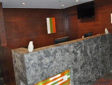 Ramada By Wyndham Staten Island Hotel