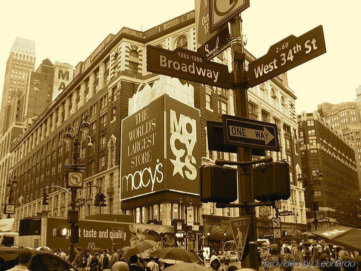 U Fifth Avenue, Empire State Building