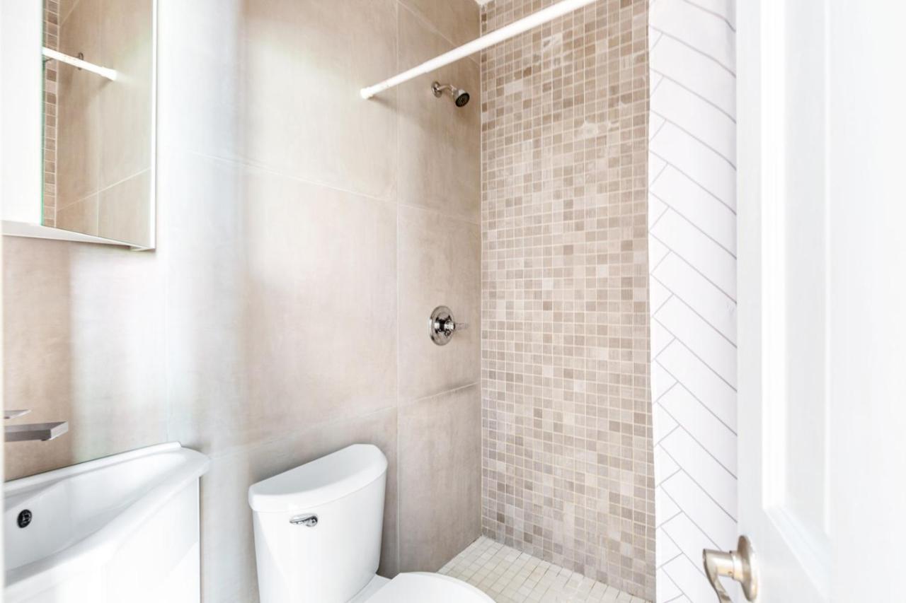 Upper W Side 2br W Wd Nr Park Nyc-276 *