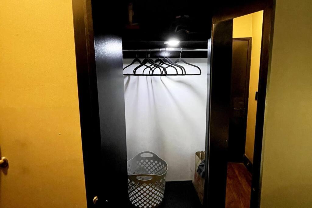 Hotel-style Studio/1-bathmidtown New York