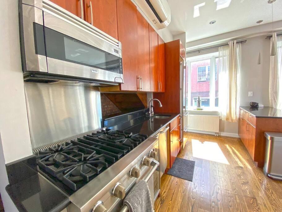 Gorgeous Three Bedroom West Village Townhouse Apartment New York