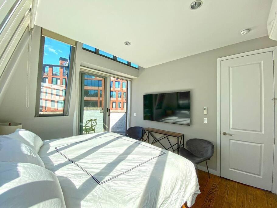 Apartment Gorgeous Three Bedroom West Village Townhouse *