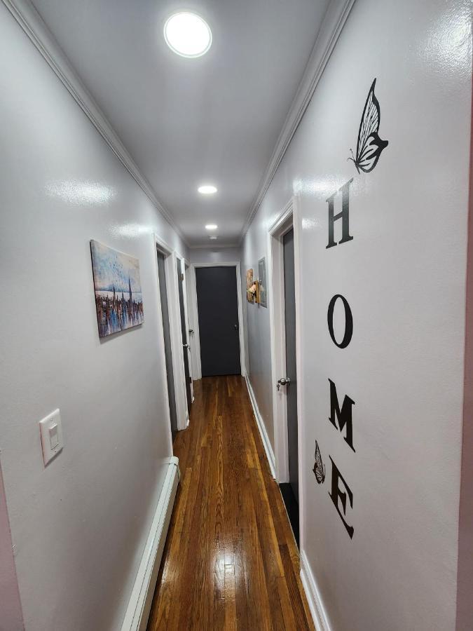 Cozy Shared With Host Apartment New York