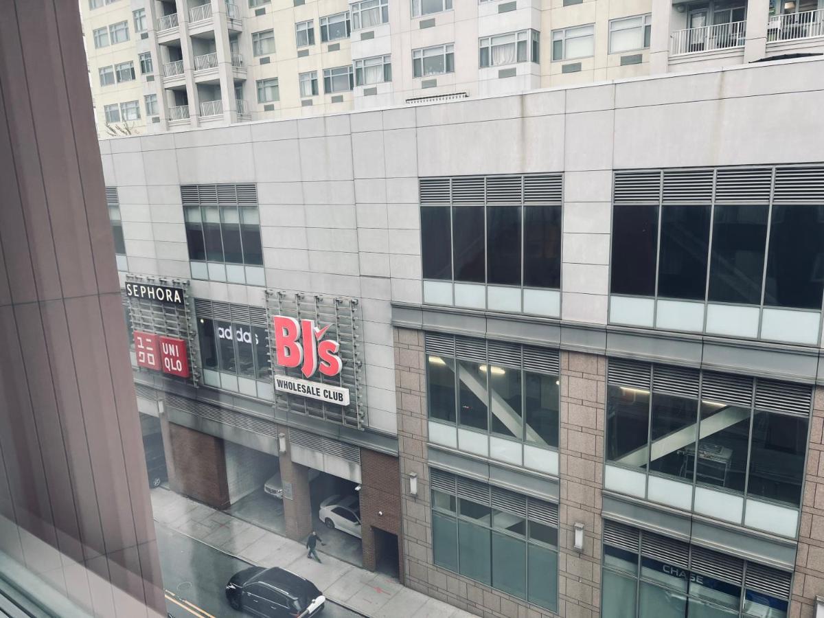 Starlight Near Lga Airport New York