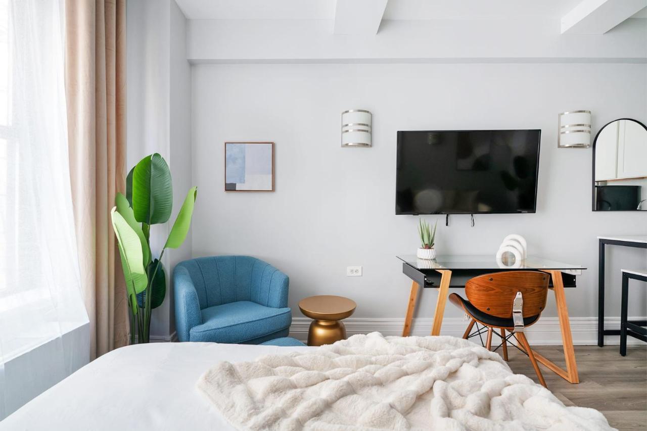 73-1204 New Uws Doorman Gym Apartment New York