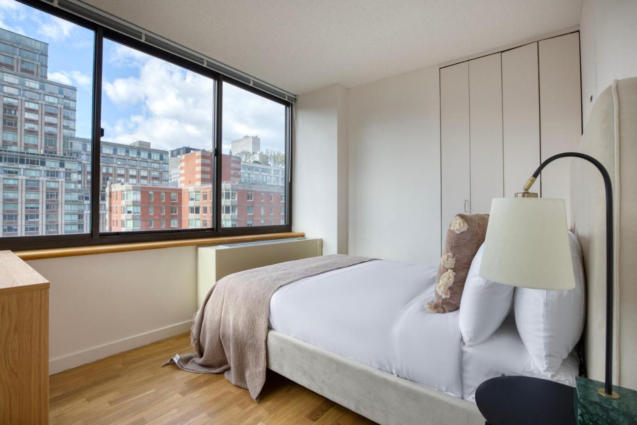 Ues 2br W Elevator Doorman Nr Transportation Nyc-1297 Appartement New York