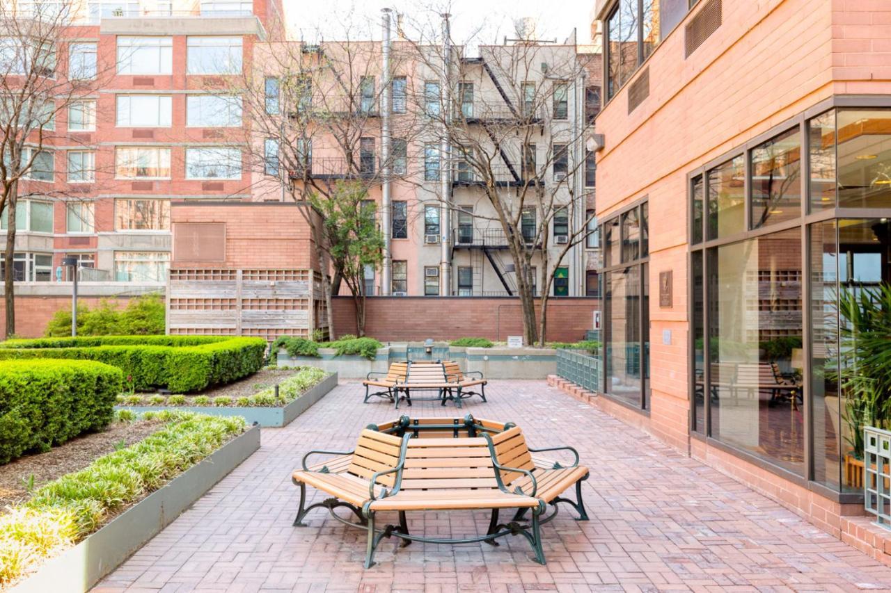 Ues 2br W Elevator Doorman Nr Transportation Nyc-1297 Appartement *