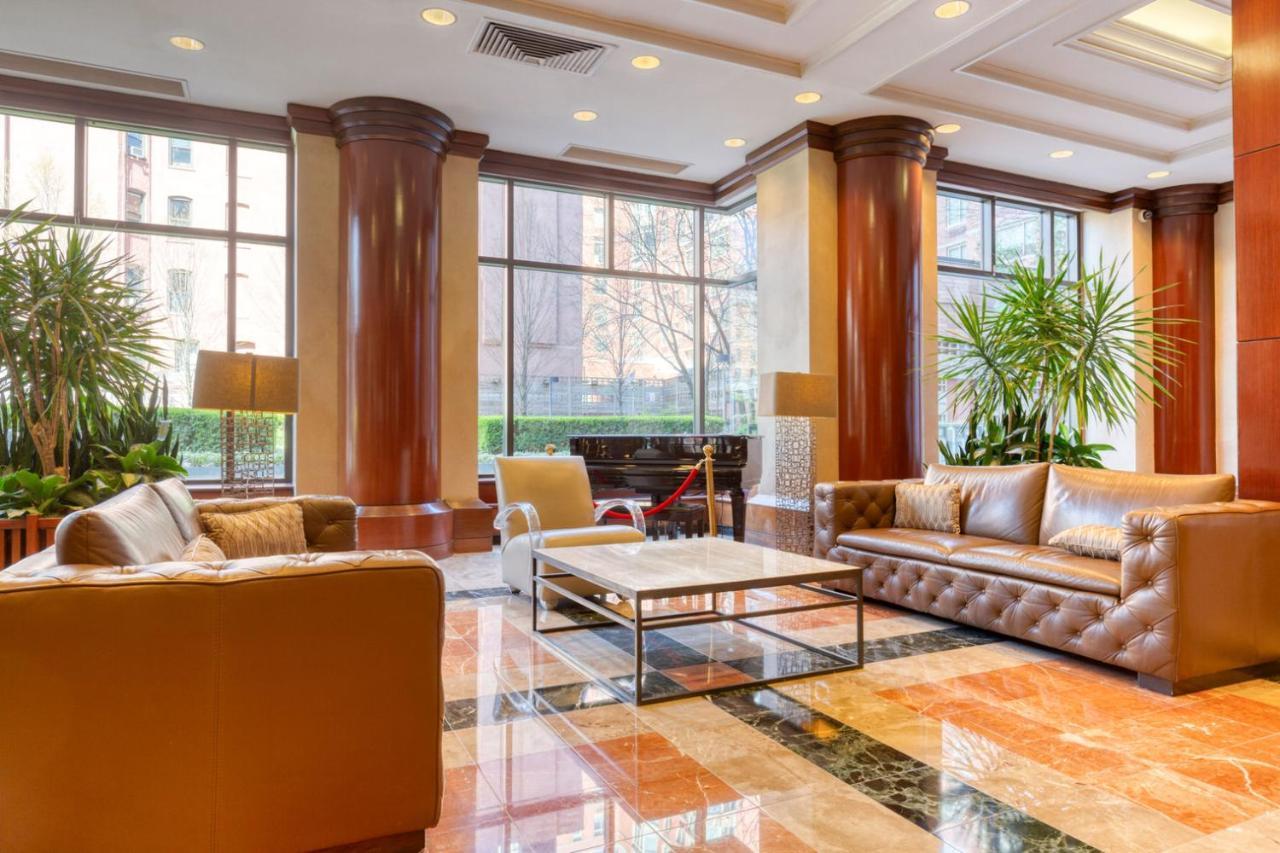 Ues 2br W Elevator Doorman Nr Transportation Nyc-1297 Appartement New York
