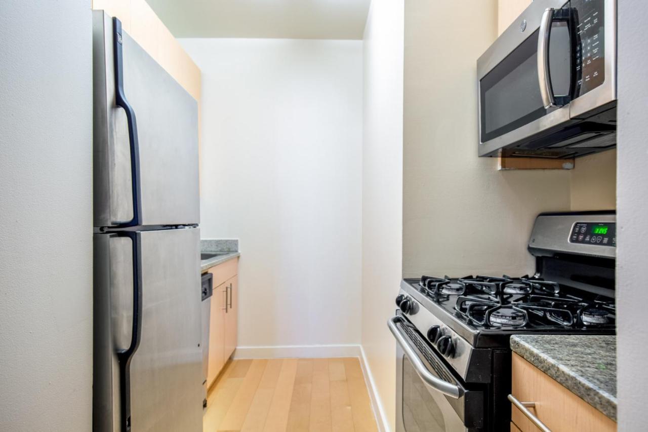 Fidi W Doorman Gym Nr Wtcwall St Nyc-543 Appartement *