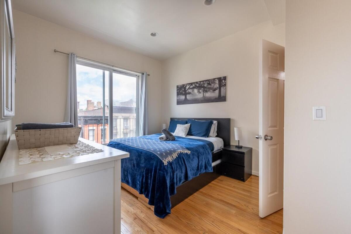 East Village Townhouse Apartment *