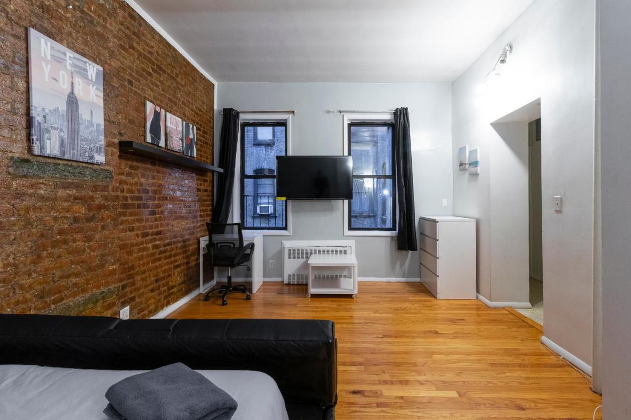 The Upper East Side Monthly * New York