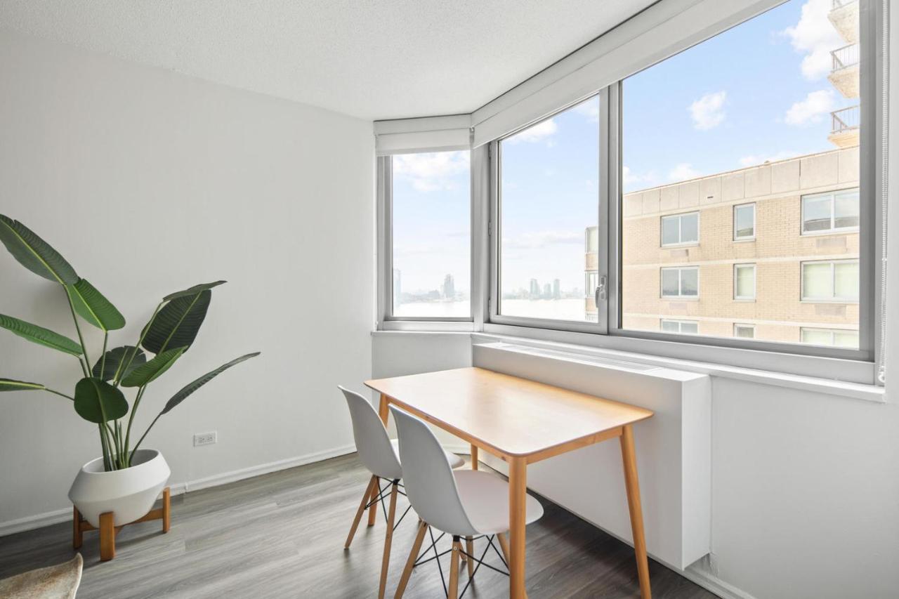 Midtown East 1br W Gym Nr East River Esplanade Nyc-1382 Appartement *