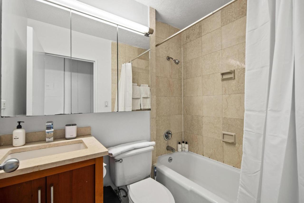 Midtown East 1br W Gym Nr East River Esplanade Nyc-1382 Appartement