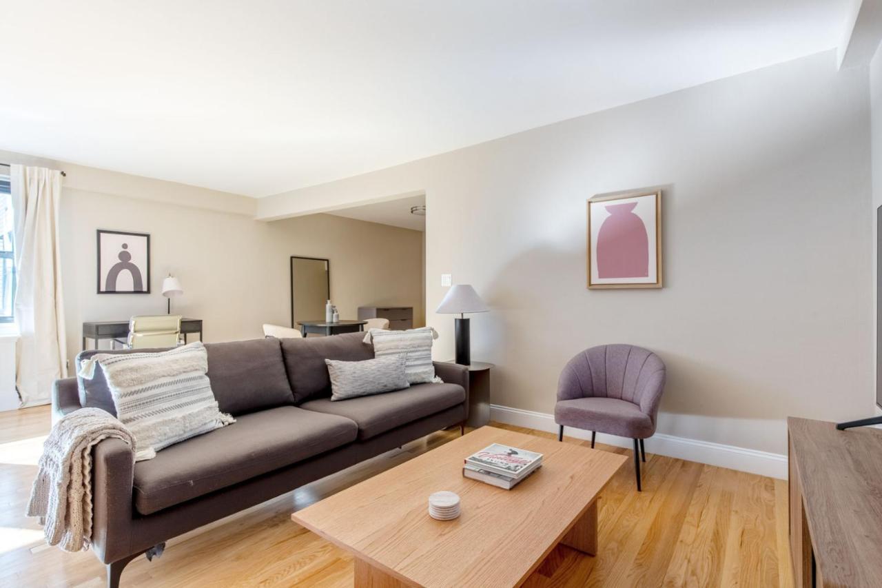 Apartment Ues 1br Nr Park W Elevator Gym Doorman Nyc-1331 *