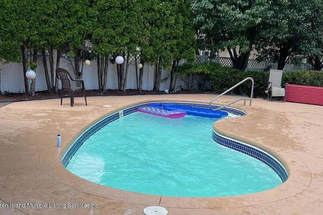Like In Nyc W/5 Bedrooms And Pool Holiday home
